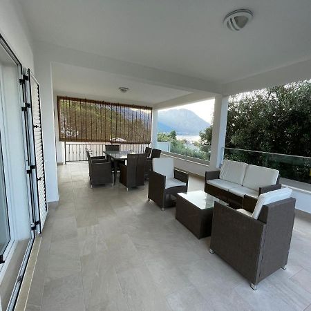 Tole Villa Podaca Exteriör bild